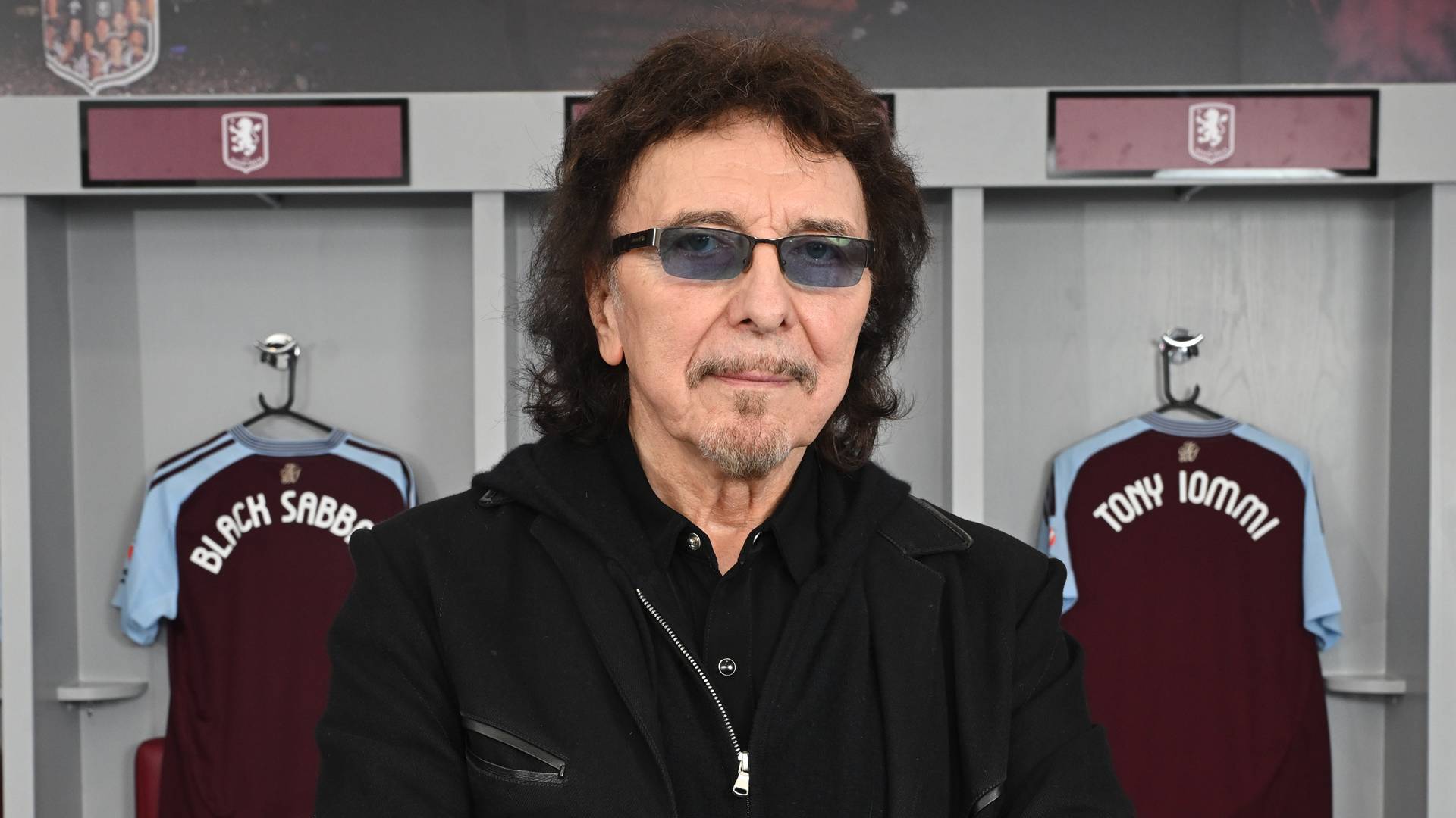 Tony Iommi, guitarrista do Black Sabbath, em 2025
