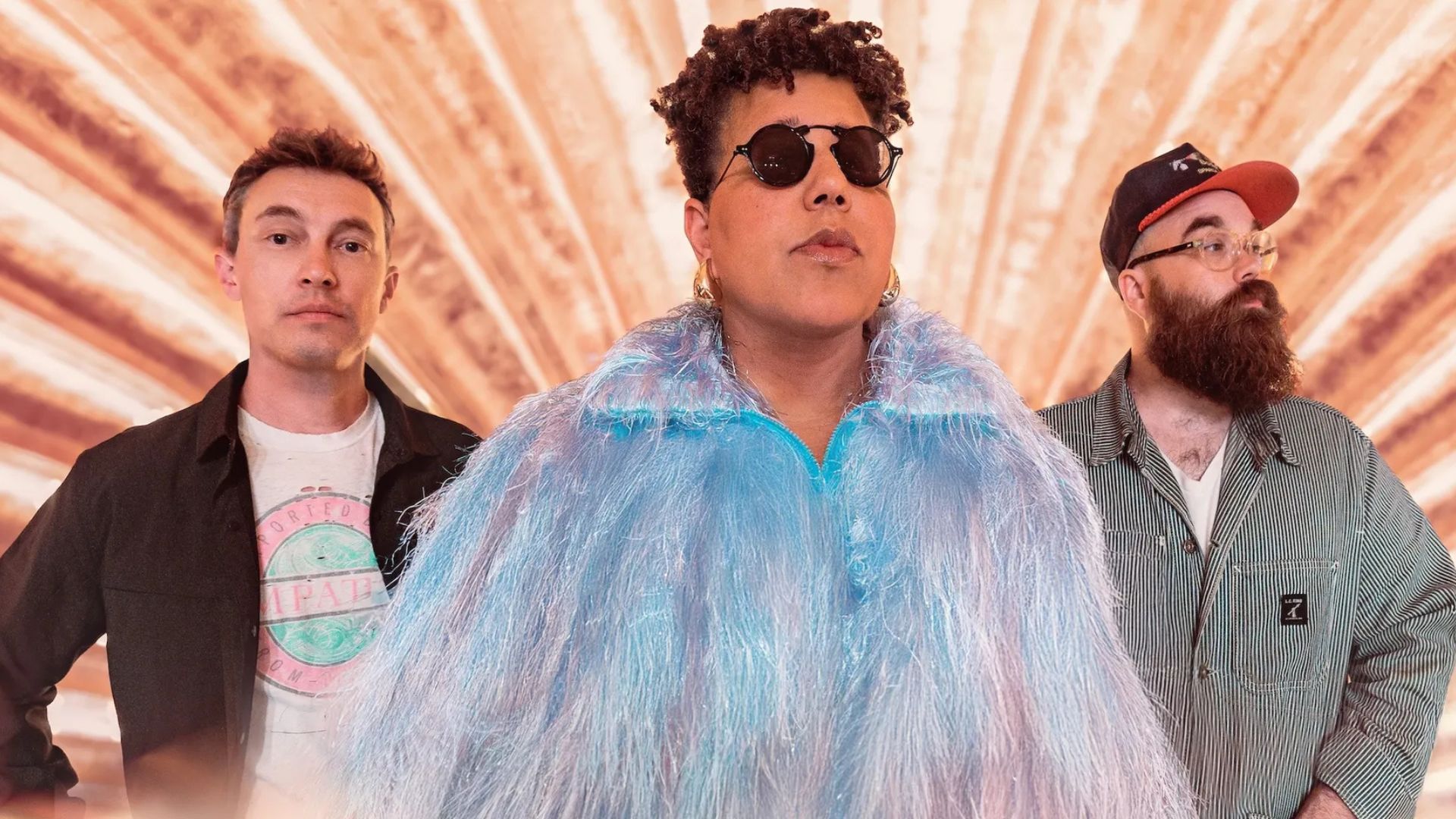 Heath Fogg, Brittany Howard e Zac Cockrell formam o Alabama Shakes