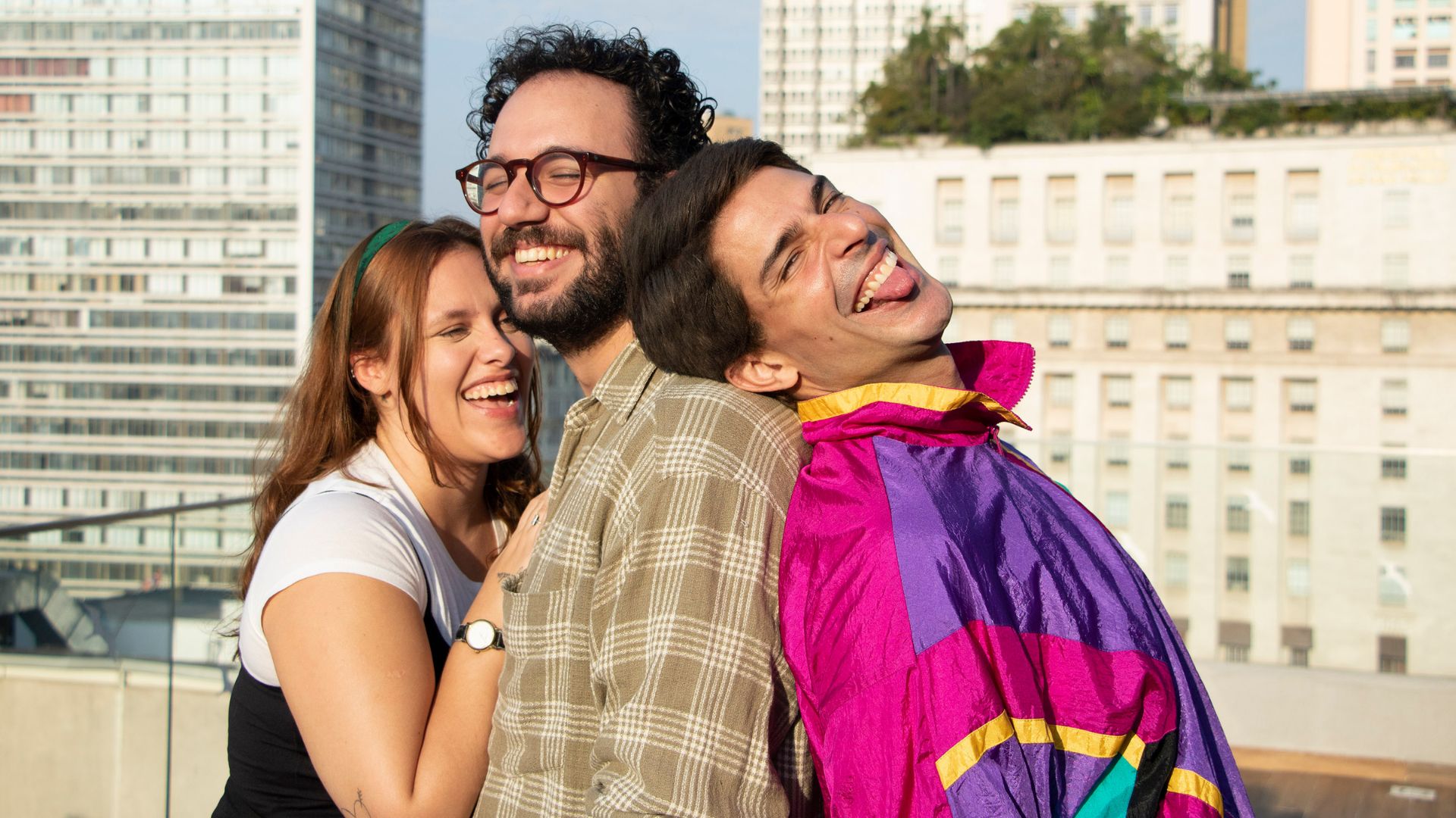 Após sucesso do filme com Andrew Garfield, tick, tick... BOOM! ganha nova montagem brasileira