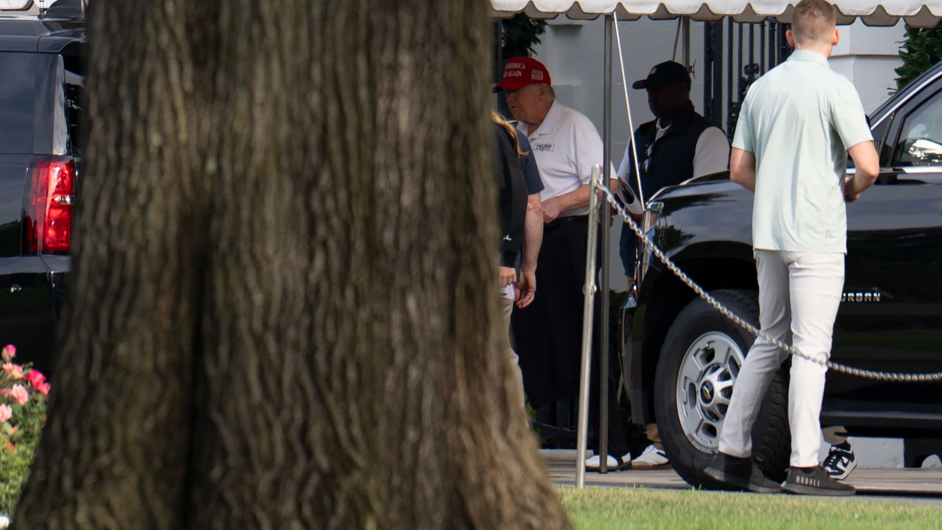 Donald Trump é visto em campo de golf em Washington