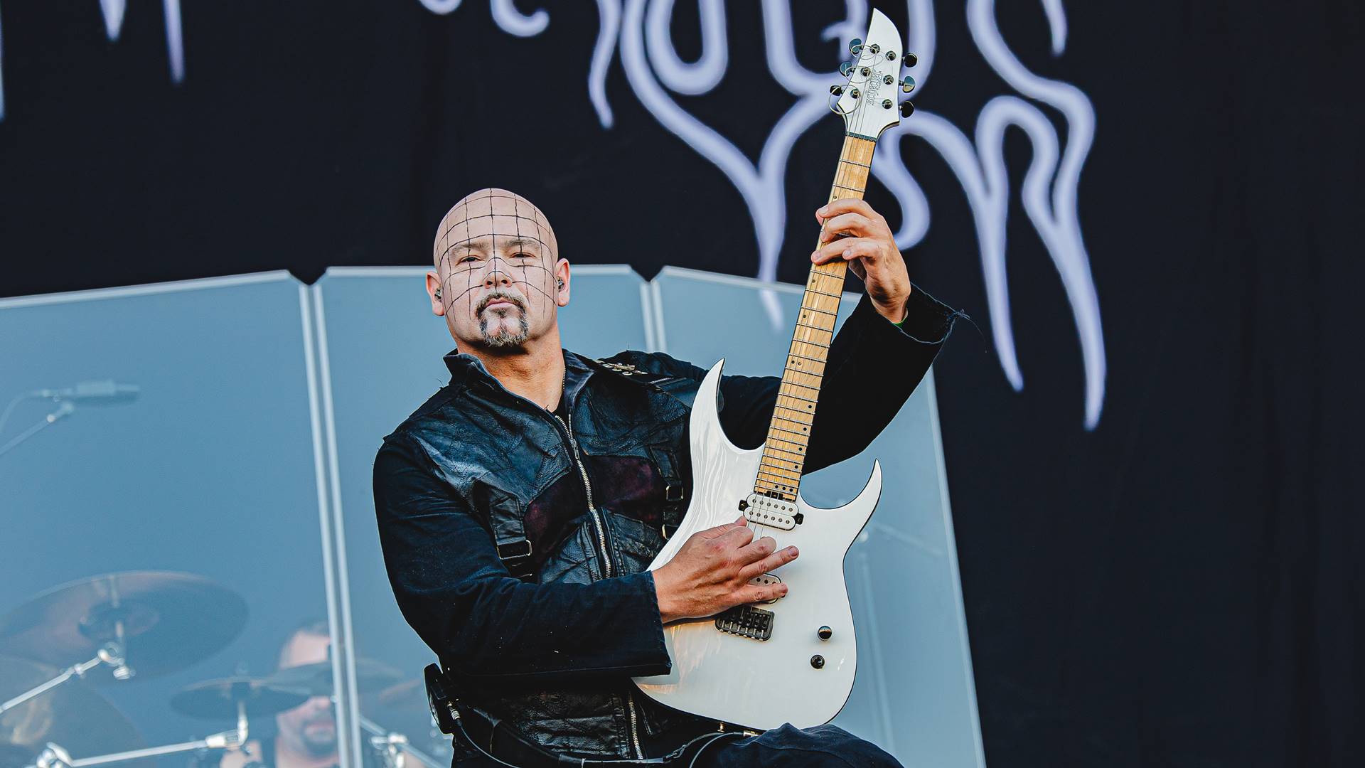 Marek "Ashok" Smerda com o Cradle of Filth em 2022