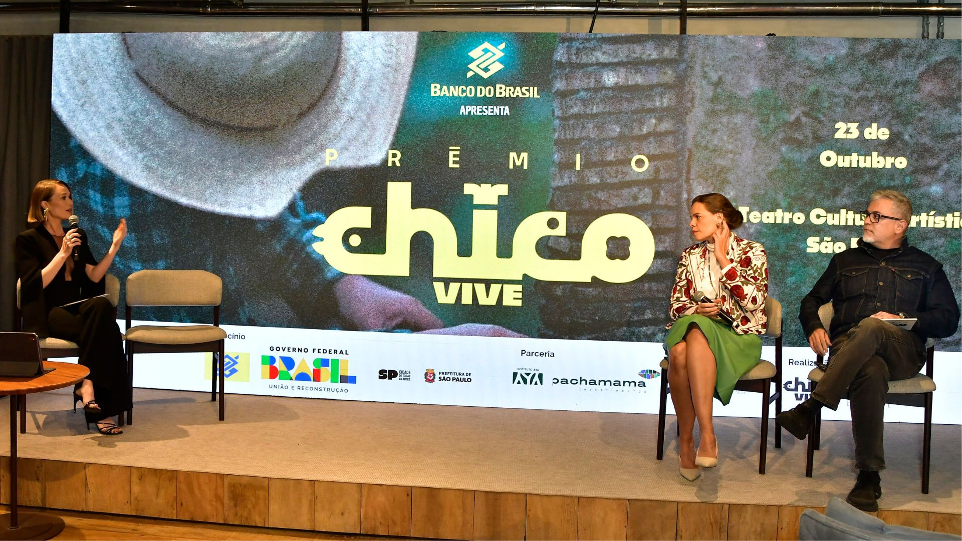 Mariana Ximenes, Joana Henning e Rafael Dragaud