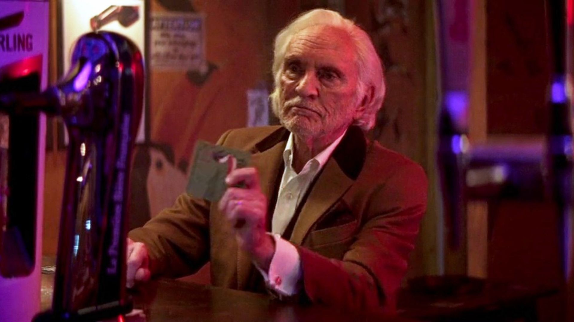 O suspense com Terence Stamp que passou batido e merece ser visto