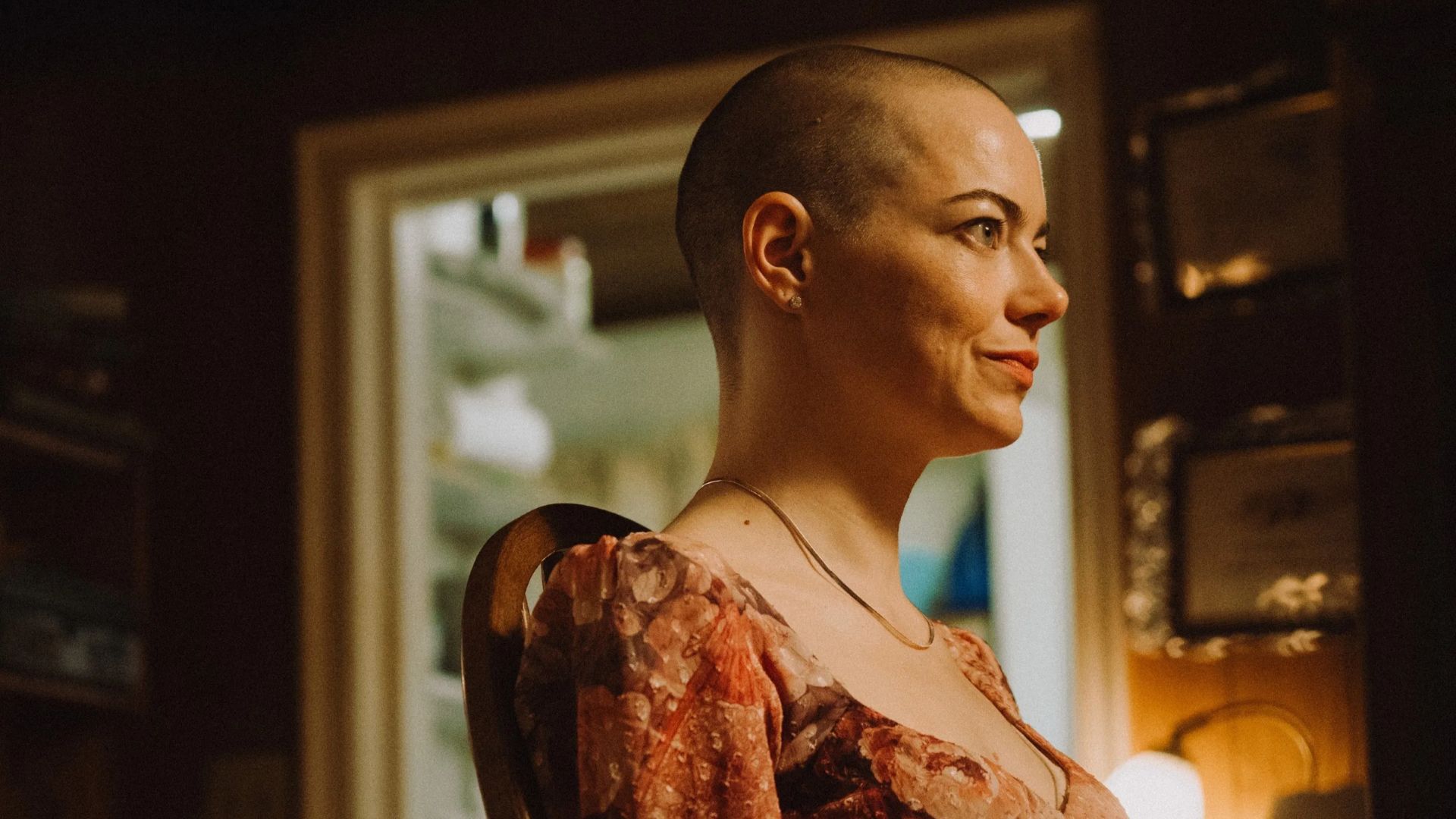 Quando estreia 'Bugonia', com Emma Stone, nos cinemas brasileiros?