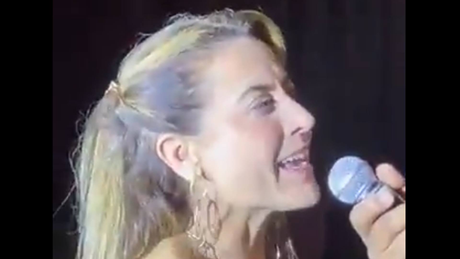 Soraya Thronicke durante show do Roupa Nova