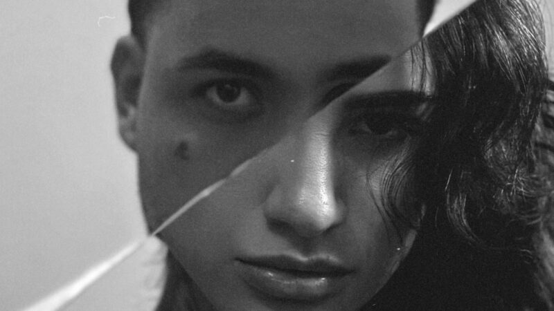 DAY LIMNS em foto do double single