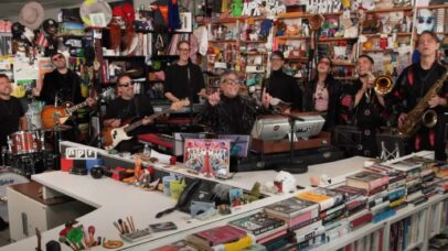 Fito Páez no Tiny Desk (Foto: Reprodução Youtube/NPR Music)