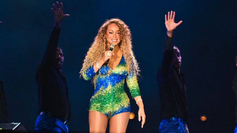 Mariah Carey decepciona com show estranho e truncado no The Town