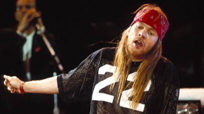 Axl Rose, vocalista do Guns N' Roses, em 1992 (Foto: Mick Hutson/Redferns via Getty Images)