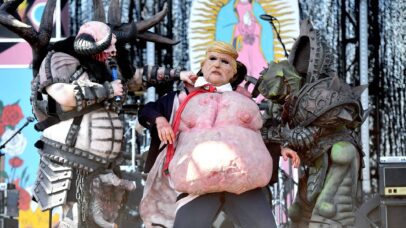 Gwar durante show com "Donald Trump"