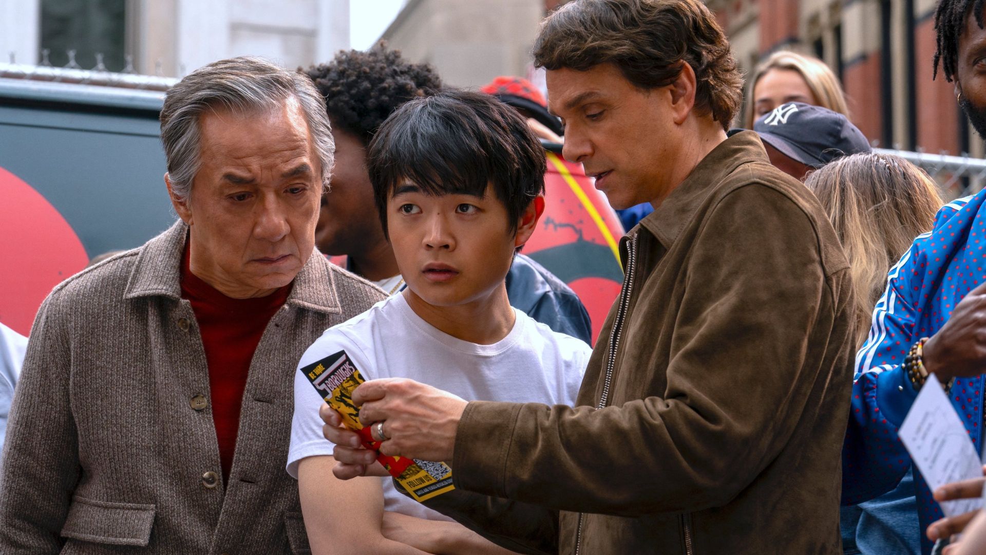 'Karatê Kid: Lendas', filme que reúne Jackie Chan e Ralph Macchio, chega ao streaming
