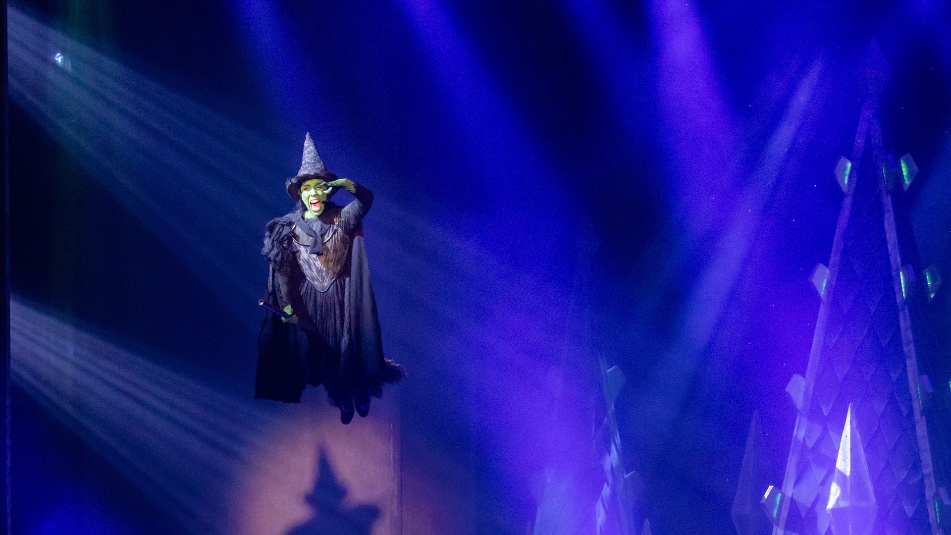 Nova temporada de 'Wicked' encanta com espetáculo musical vibrante e inesquecível (Divulgação/Foto: João Caldas Filho)