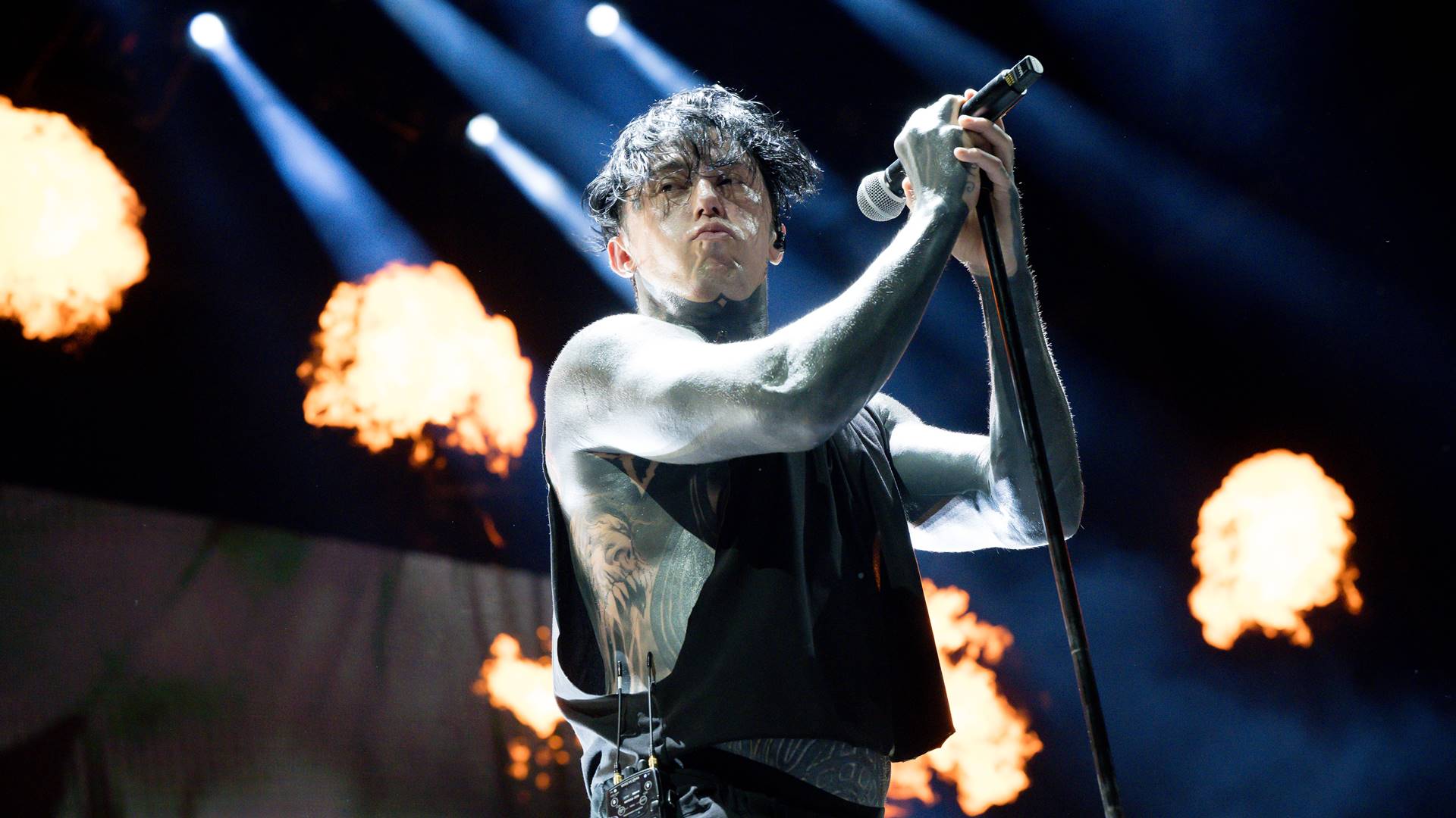 Ronnie Radke, vocalista do Falling in Reverse, em 2025