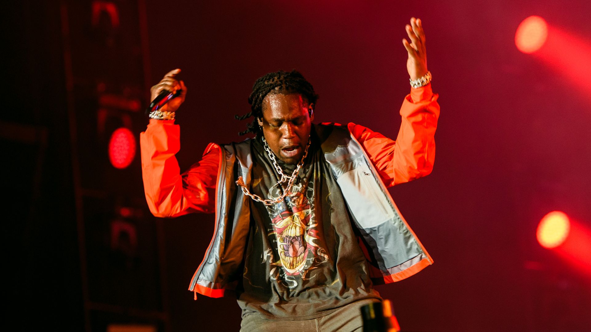 The Town se pronuncia sobre interrupção em show de Don Toliver