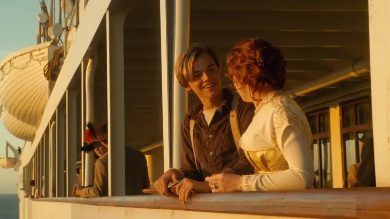 Leonardo DiCaprio e Kate Winslet em Titanic