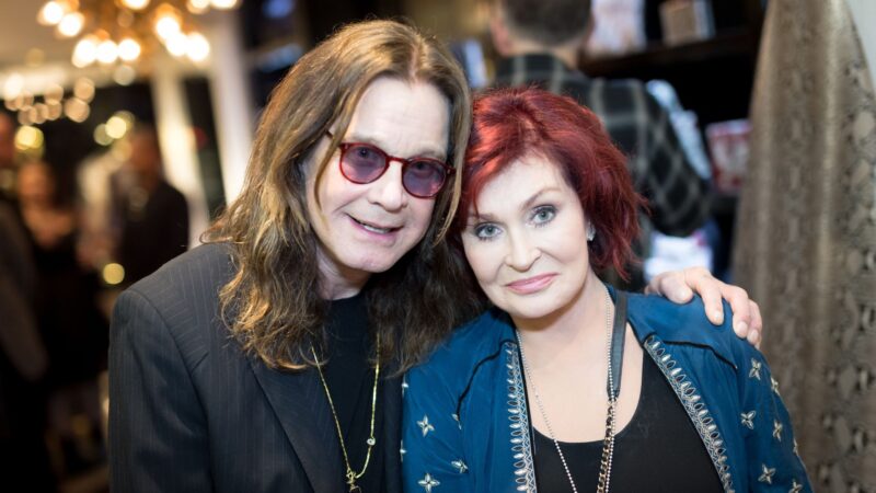Assista ao retorno de Ozzy Osbourne à Inglaterra no trailer comovente de ‘Coming Home’_855377808_Photo by Greg Doherty/Getty Images