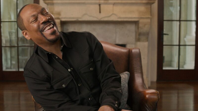 Eddie Murphy revisita a carreira e brinca com 'Shrek' em trailer do documentario 'Being Eddie'
