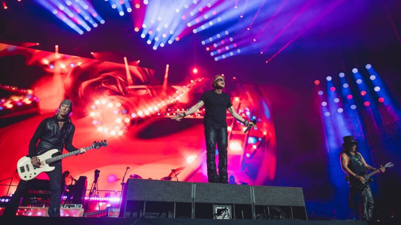 Duff McKagan, Axl Rose e Slash, do Guns N' Roses, em Florianópolis 2025 (Foto: Guns N' Roses)