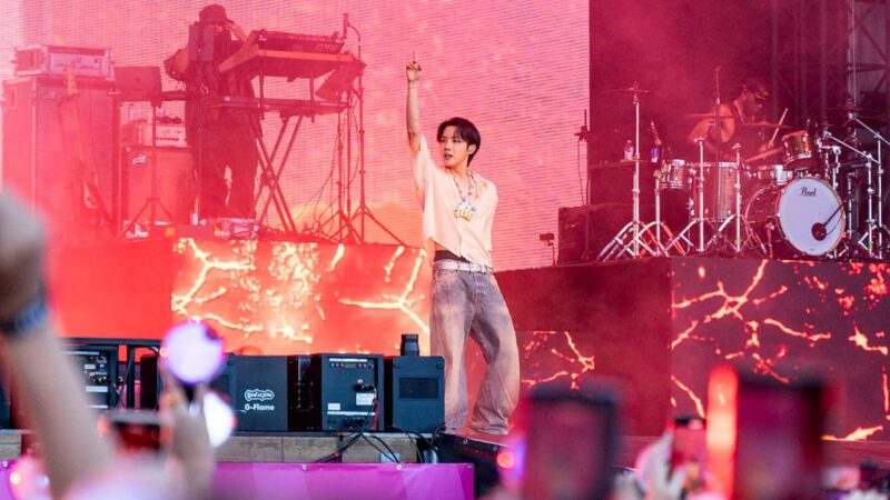 J-Hope, que lançará novo filme, Hope on the Stage