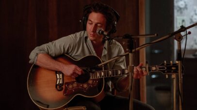 Jeremy Allen White como Bruce Springsteen (Foto: Macall Polay / 20th Century Studios)