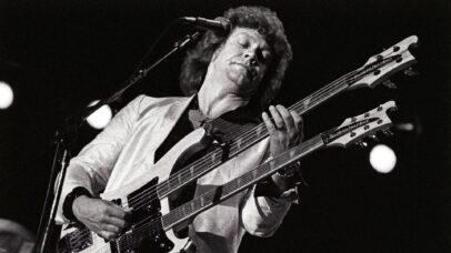John Lodge, baixista e cantor do The Moody Blues (Foto: Rob Verhorst/Redferns)