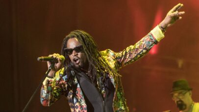 Toni Garrido, vocalista do Cidade Negra, em 2015 (Foto Raphael Dias/Getty Images)