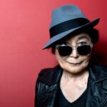 Como está Yoko Ono, viúva de John Lennon, hoje em dia?