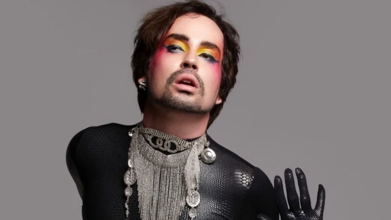 Johnny Hooker anuncia gravação de novo DVD em São Paulo com Gaby Amarantos e Felipe Catto