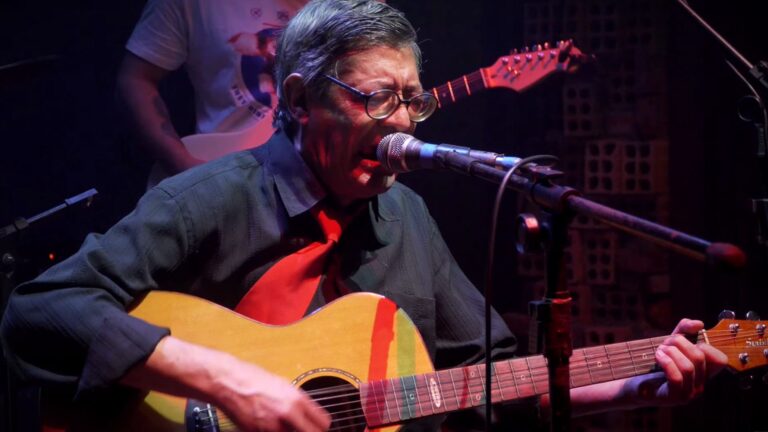 Ícone do rock gaúcho, Júlio Reny perde visão após agressão