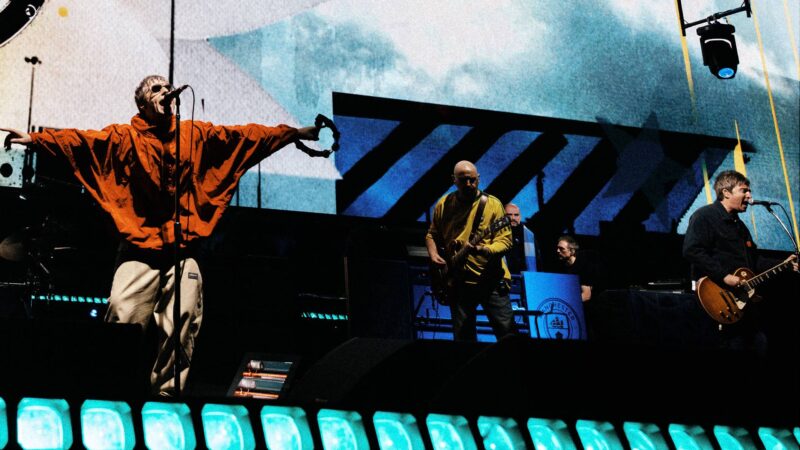 Oasis durante show em São Paulo (Foto: Joshua Halling)