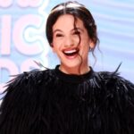 A maior estreia em streaming de qualquer artista feminina em língua espanhola no Spotify