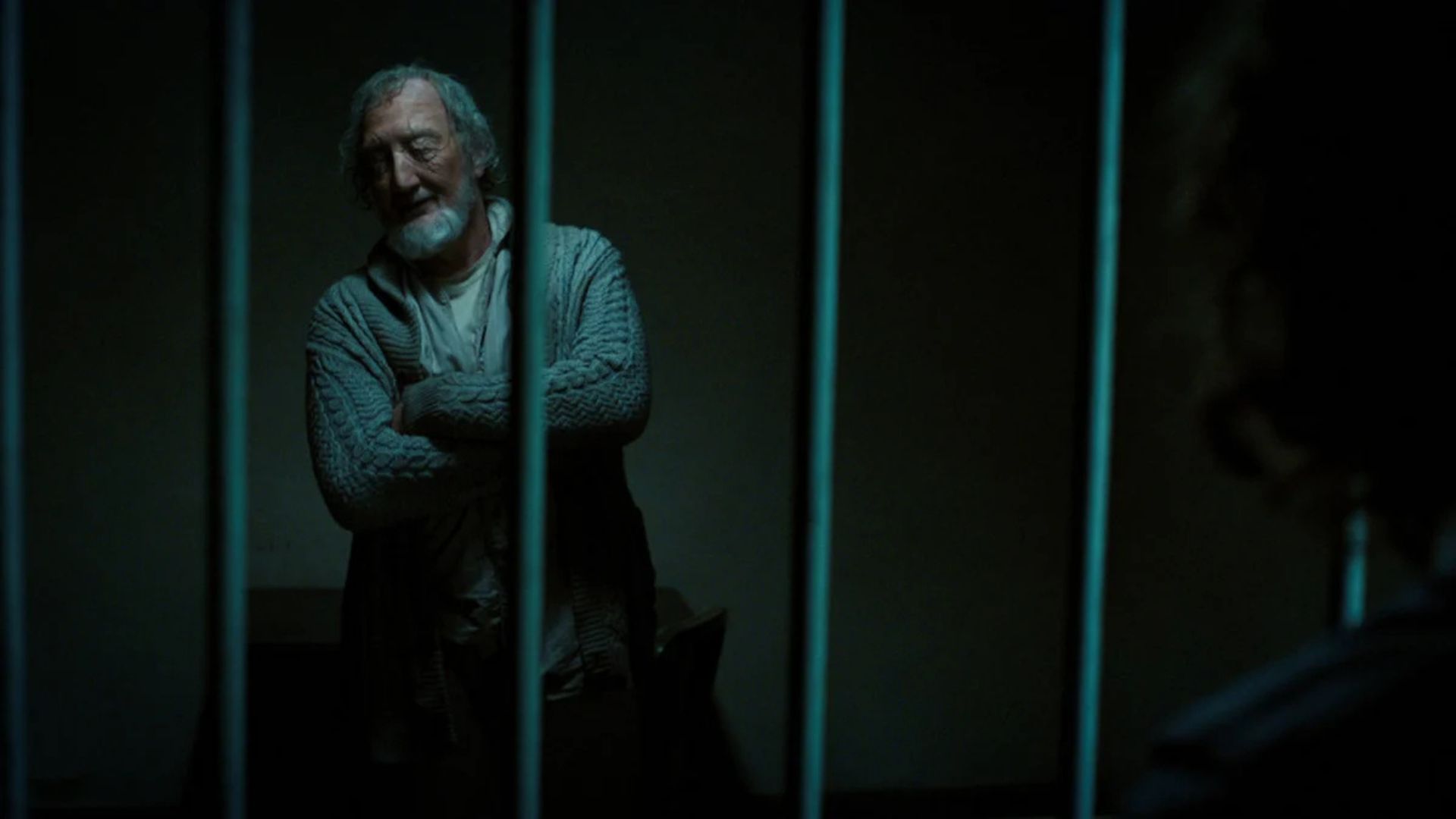 Robert Englund interpretando Victor Creel