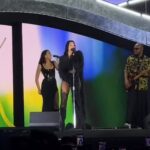 Dua Lipa convida Caetano Veloso e Carlinhos Brown para show em São Paulo
