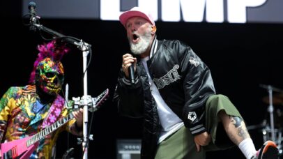 Wes Borland e Fred Durst durante show do Limp Bizkit em 2025 (Foto: Matthew Baker / Getty Images)