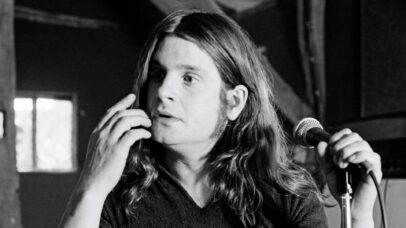 Ozzy Osbourne em 1980 (Foto: Fin Costello / Redferns via Getty Images)