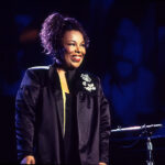 Cinebiografia e documentário de Roberta Flack está oficialmente em produção