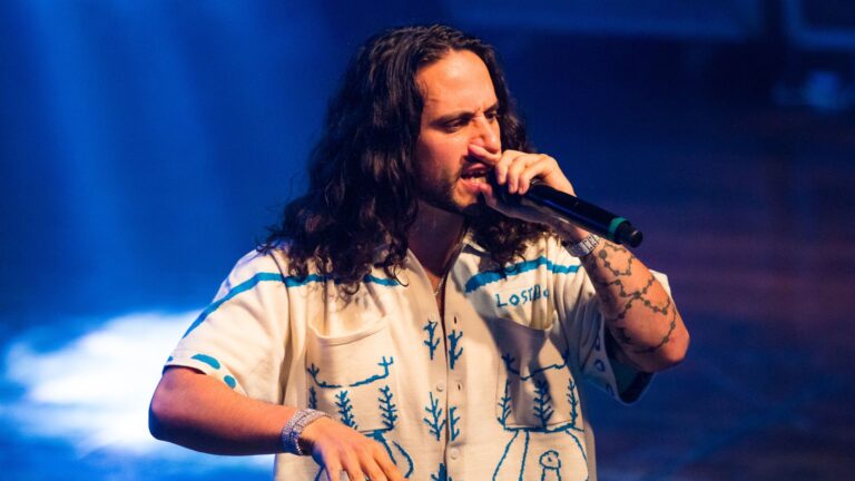 Russ critica Roc Nation e sua divisão de receitas: ‘É uma loucura’