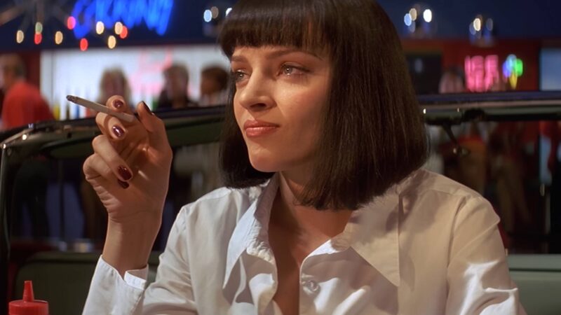 Uma Thurman em cena do filme 'Pulp Fiction', dirigido por Quentin Tarantino (Foto: reprodução / YouTube)
