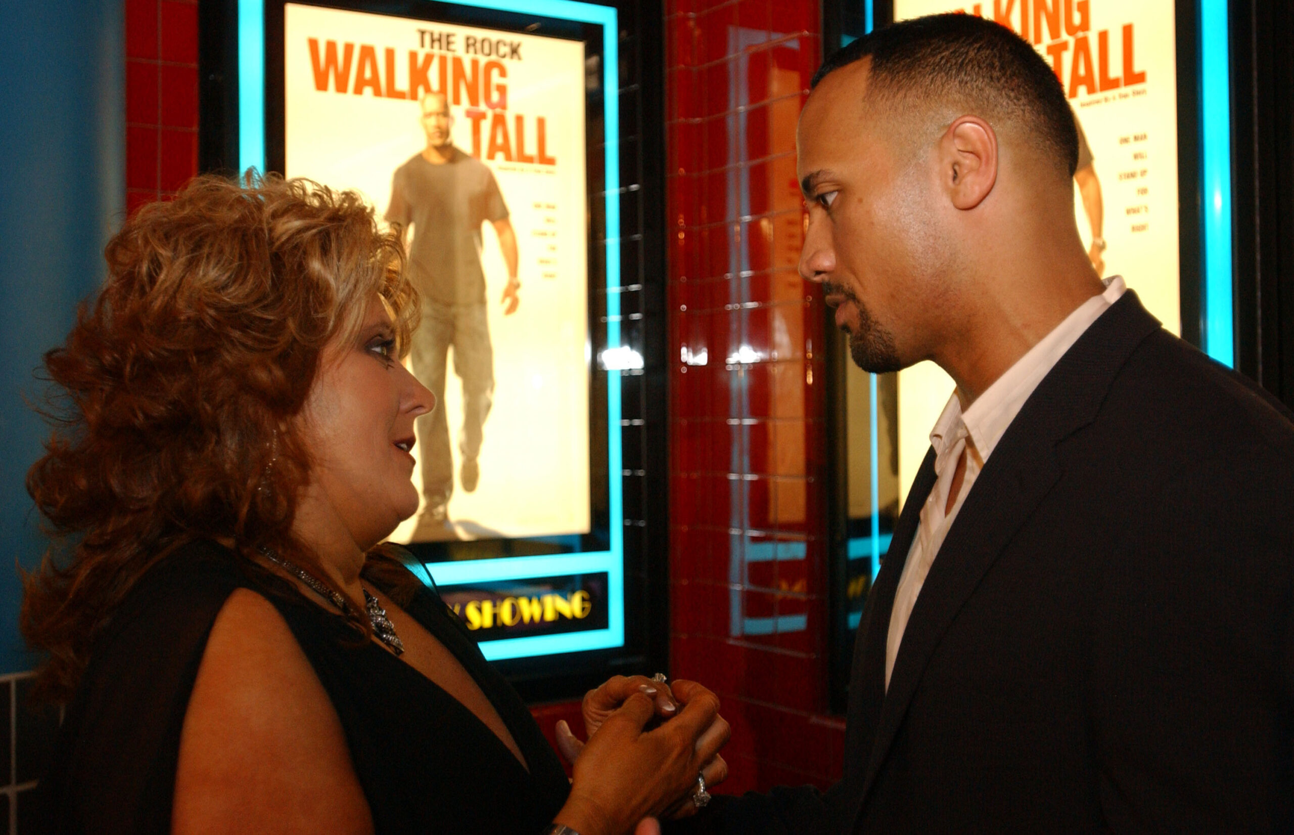 The Rock e Dwana Pusser em exibição de 'Com as Próprias Mãos' (2004)