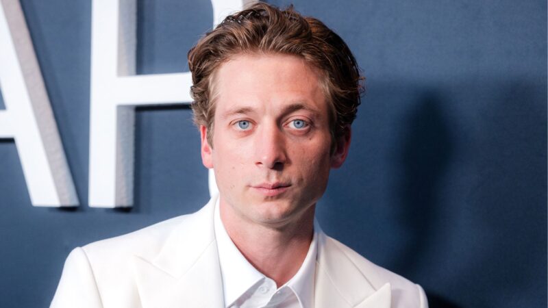Jeremy Allen White em jantar para equipe de "O Urso", após estreia da quarta temporada (Foto: David Jon/Getty Images for FX Networks)