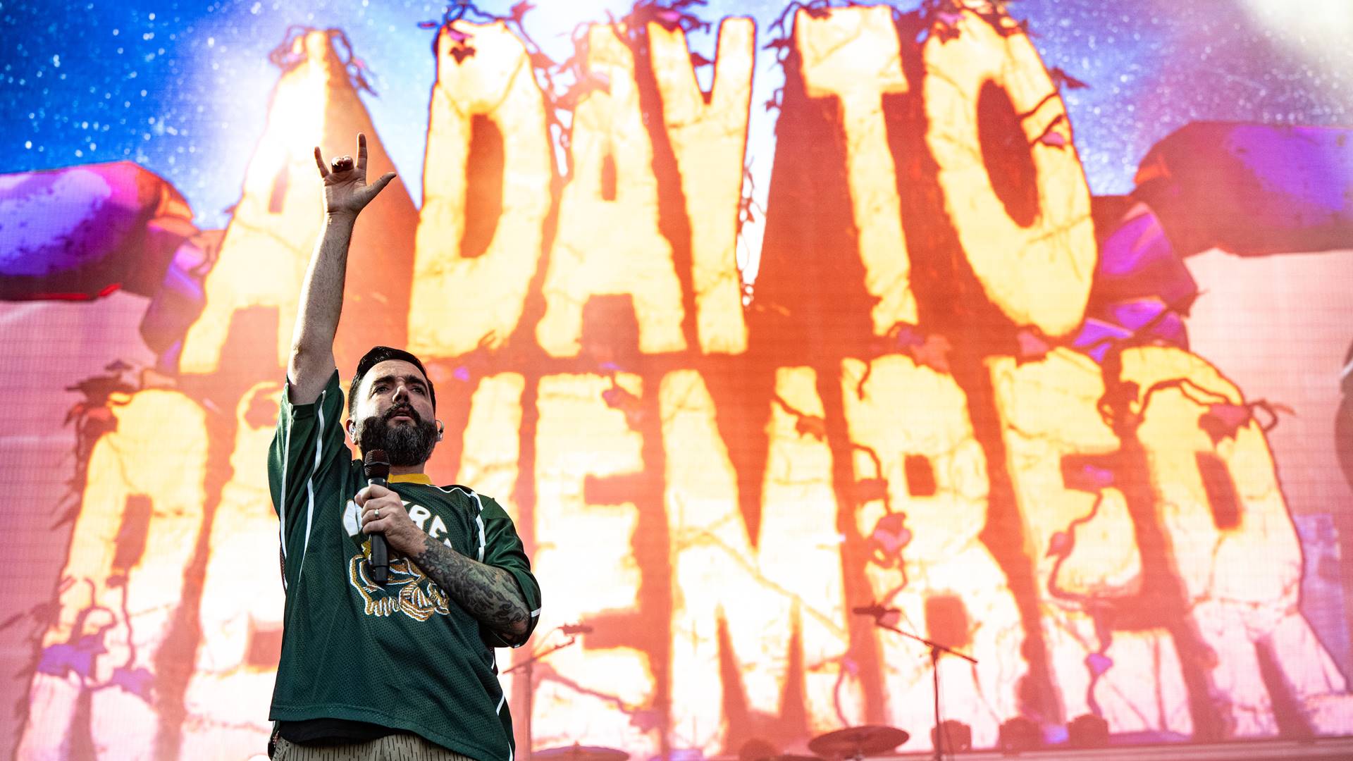 O vocalista Jeremy McKinnon durante show do A Day to Remember em 2025 (Foto: Scott Dudelson / Getty Images)