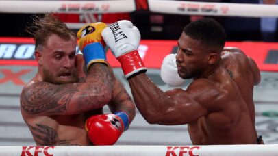 Anthony Joshua derrota Jake Paul na luta do ‘Dia do Julgamento’