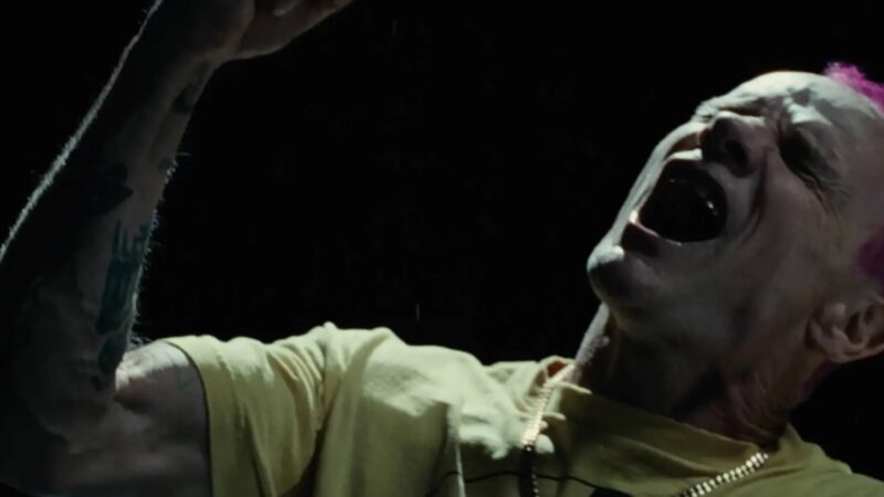 Flea, baixista do Red Hot Chili Peppers, em 2025 (Foto: Clara Balzary)