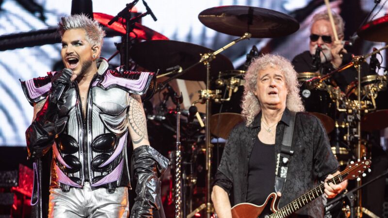 Queen + Adam Lambert em 2023 (Foto: Miikka Skaffari/Getty Images)