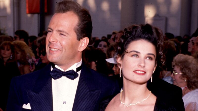 Demi Moore Bruce Willis no Emmy Awards de 1988 (Foto: Ron Wolfson/WireImage)