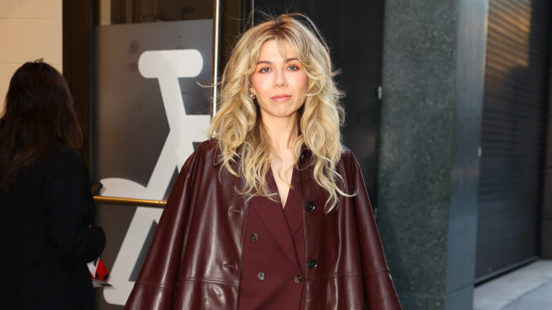 Jennette McCurdy chegando ao 'Good Morning America' nesta terça, 20