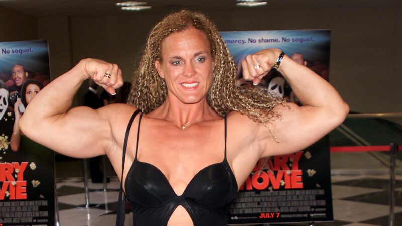 Jayne Trcka na estreia de 'Todo Mundo em Pânico'