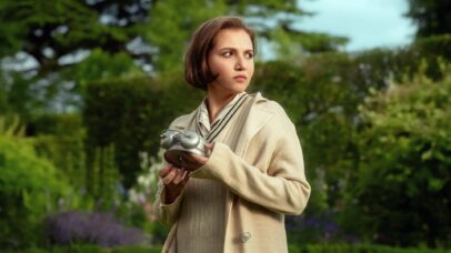 ‘Os Sete Relógios de Agatha Christie’, nova série da Netflix, ganha trailer; assista