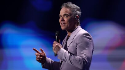 Robbie Williams quer superar recorde dos Beatles no Reino Unido