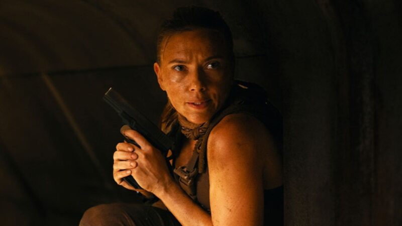 Scarlett Johansson e mais de 700 artistas lançam campanha contra "roubo" por IA: 'Roubar não é inovação'